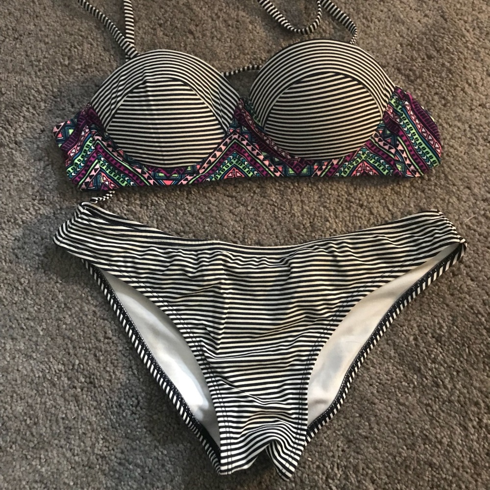 striped bikini
